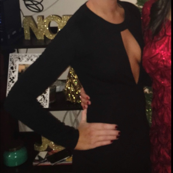 Black long sleeve mini dress with keyhole front - Picture 3 of 5